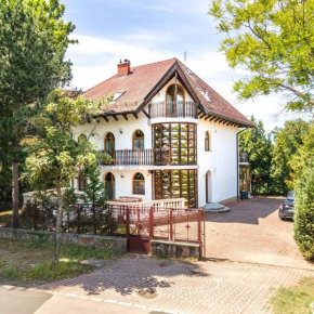White House Zamárdi - ex TESZ Vendégház
